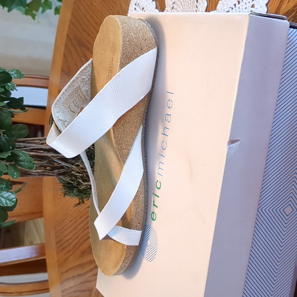 Eric Michael White Leather Adjustable Strap Low Wedge Sandals 37 - Picture 4 of 12